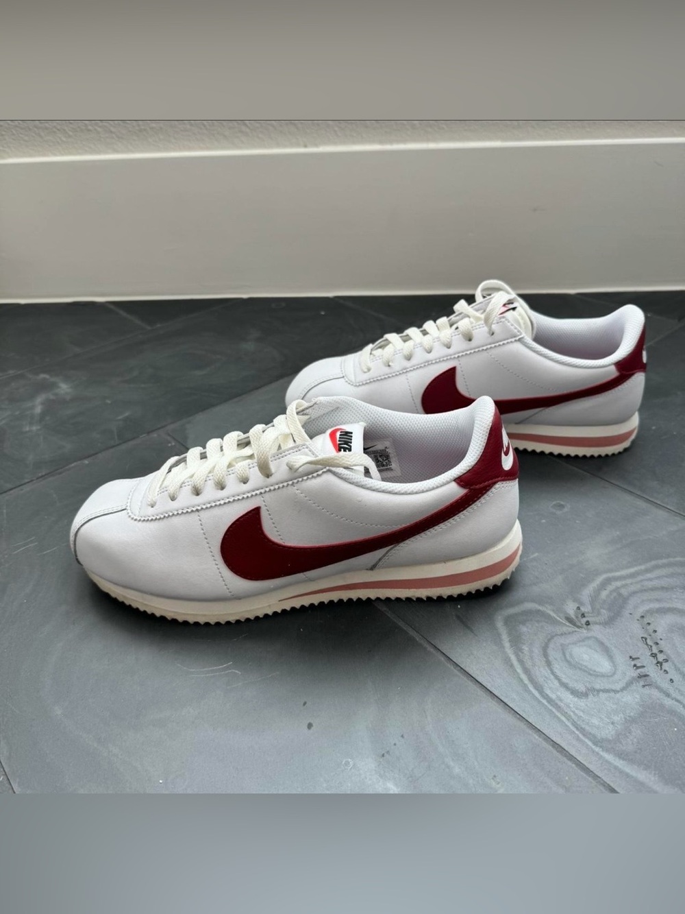 Nike Classic Cortez Sneakers - White, red and salmon. Women’s US 9.5/Men’s US 8 - Picture 1 of 4